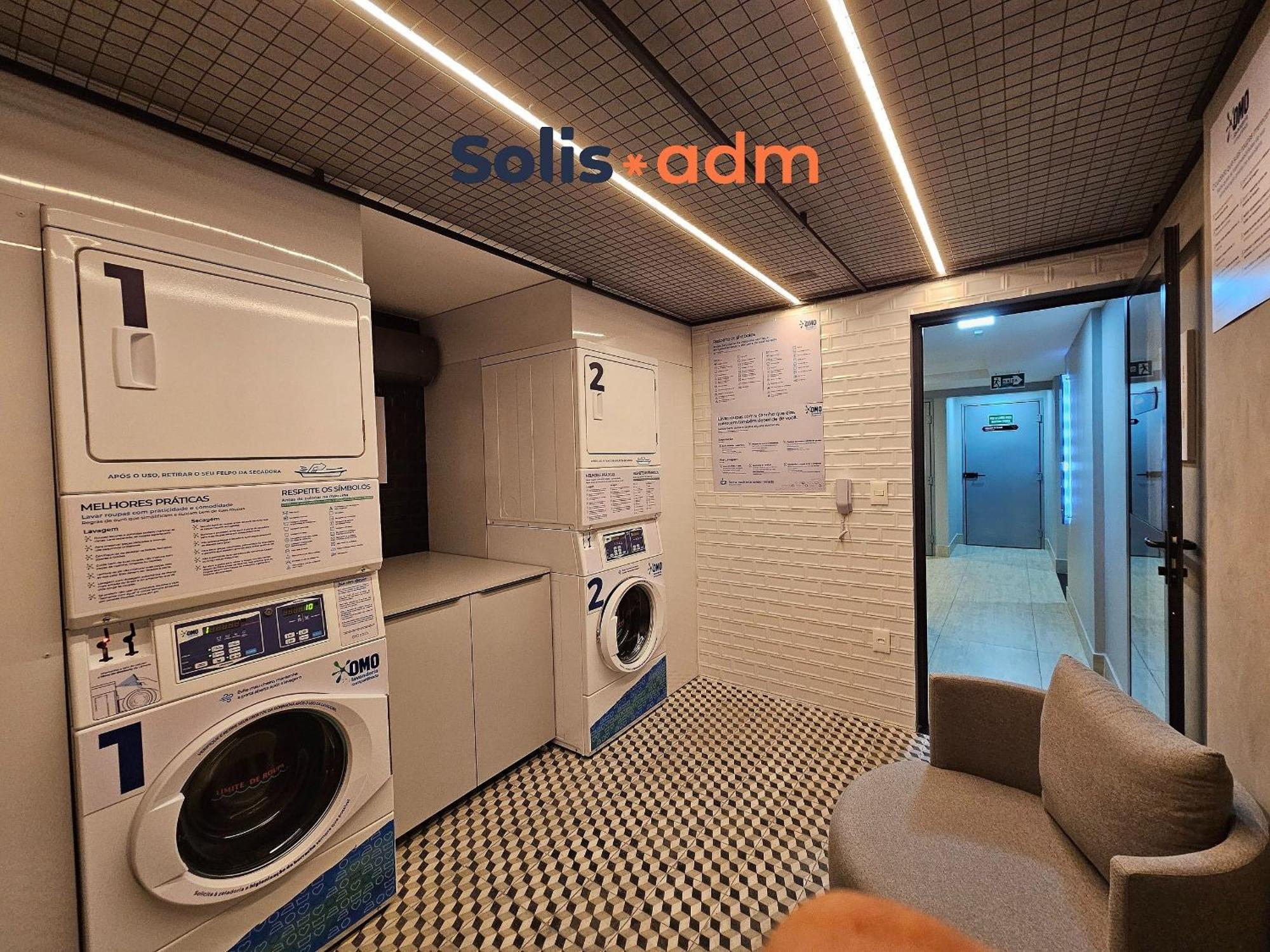 Espacoso E Confortavel A 50m Da Apartamento
