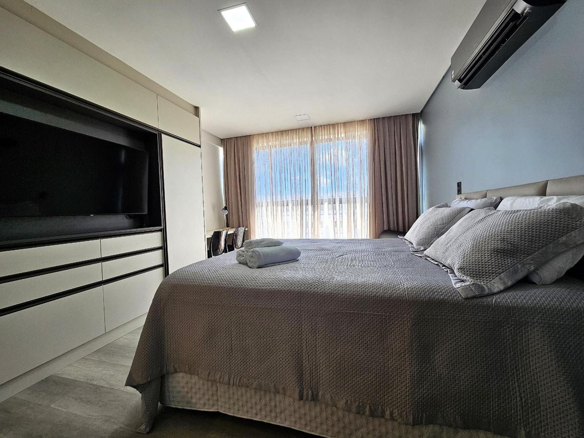 Apartamento Espacoso E Confortavel A 50m Da *